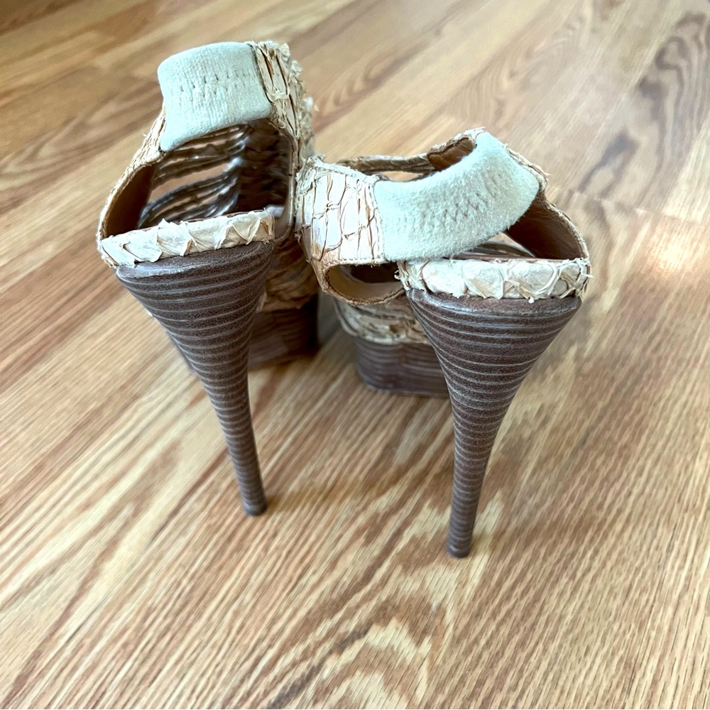 L.A.M.B. Faux Snakeskin Platform Heel Straw Sandals neutral sz‎ 7.5 - Picture 5 of 8